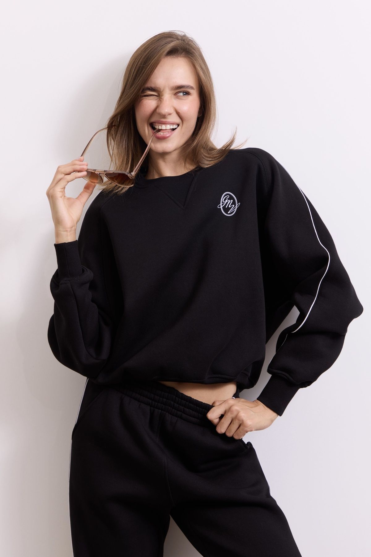 Світшот Warm Essentials, Чорний FW27WE_Sw_Black фото