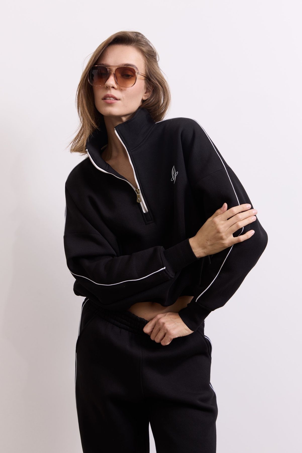 Світшот Warm Essentials Half Zip, Чорний FW27WE_HZip_Black фото