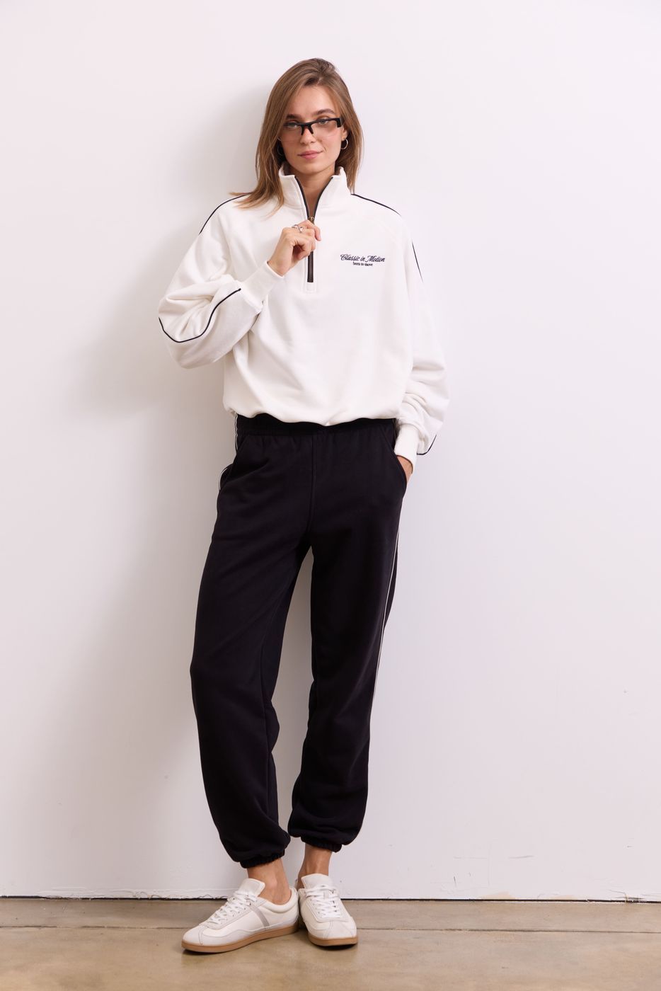 Світшот Classic in Motion Half Zip, Молочний/Чорний кант