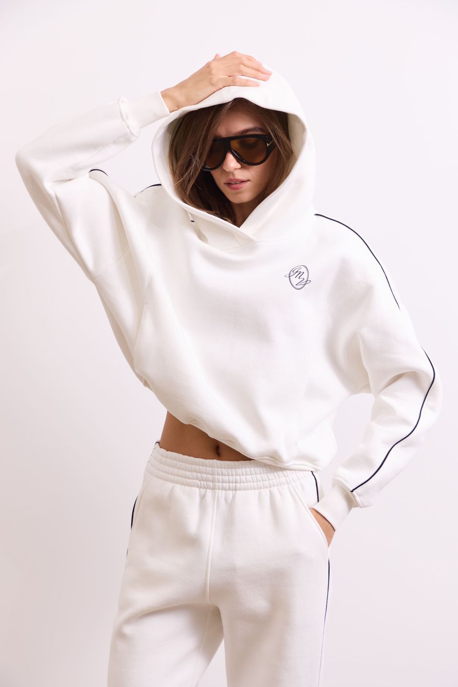 Худі Warm Essentials Short, Молочний