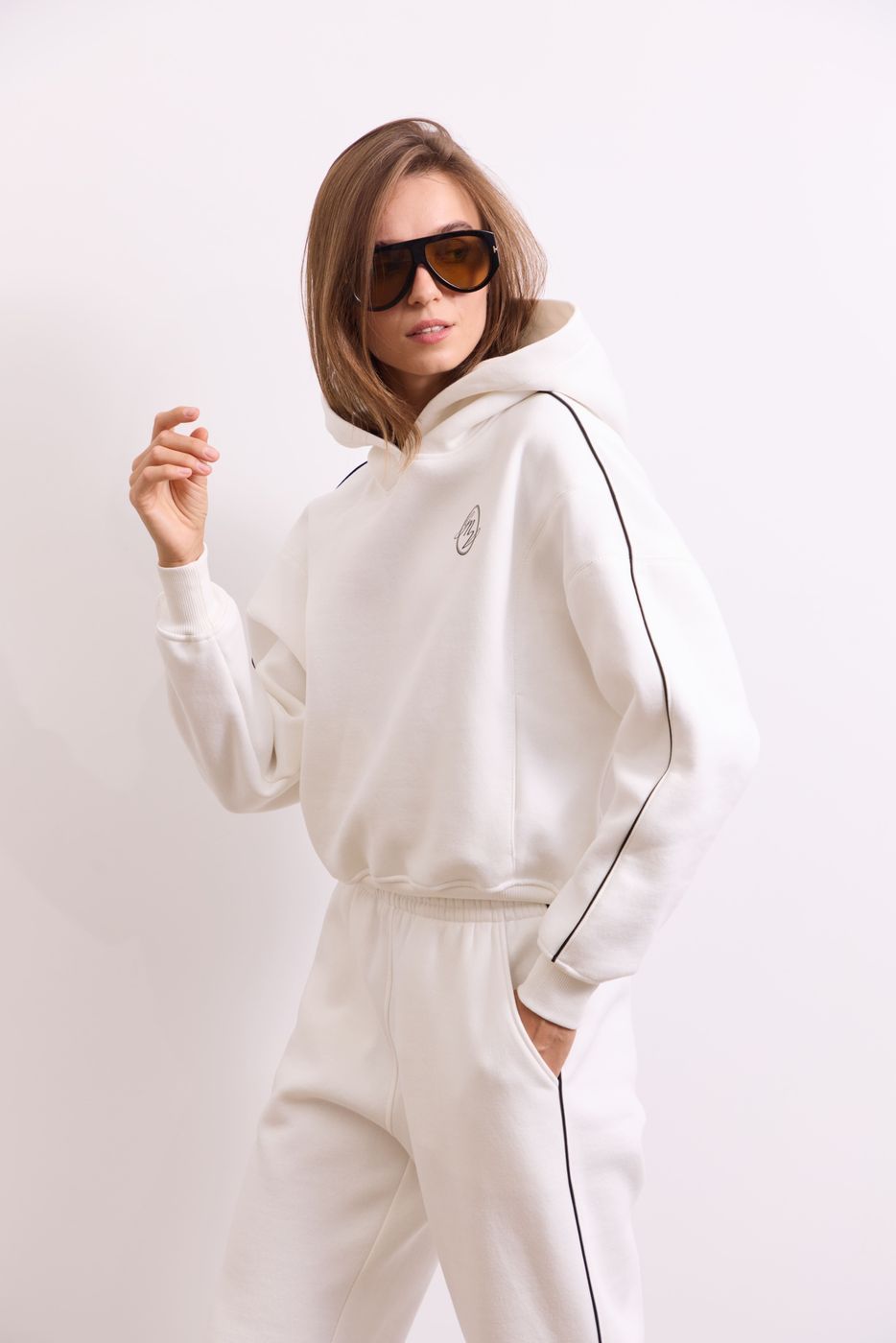 Худі Warm Essentials Short, Молочний