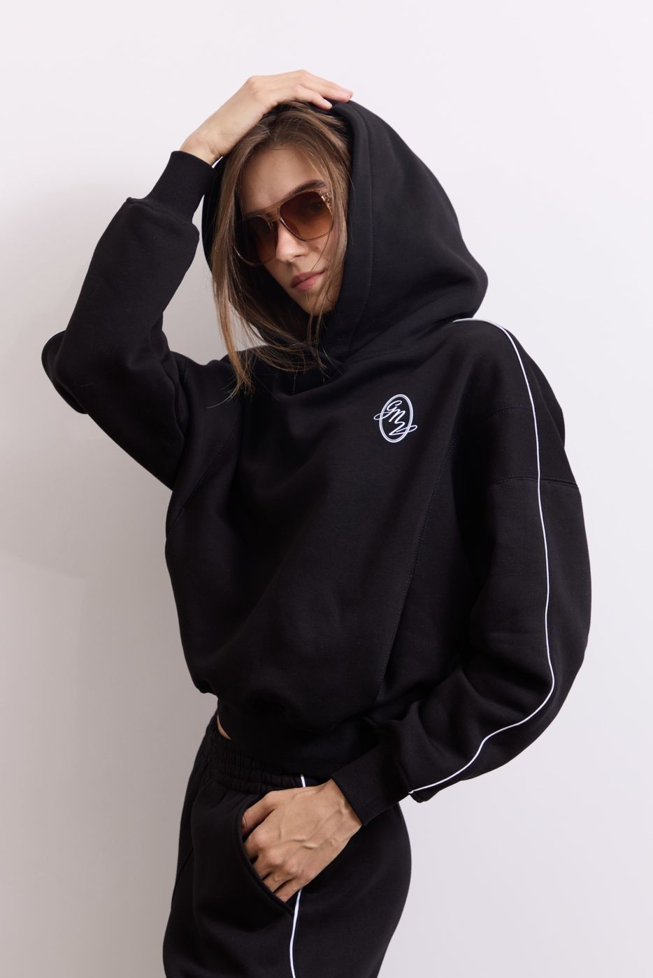 Худі Warm Essentials short, Чорний