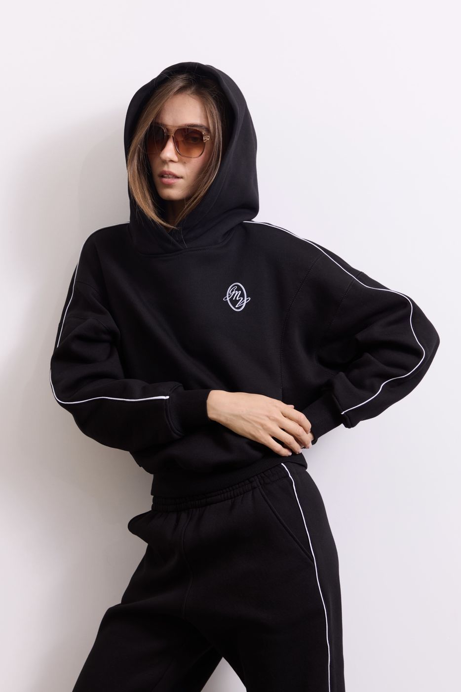 Худі Warm Essentials short, Чорний